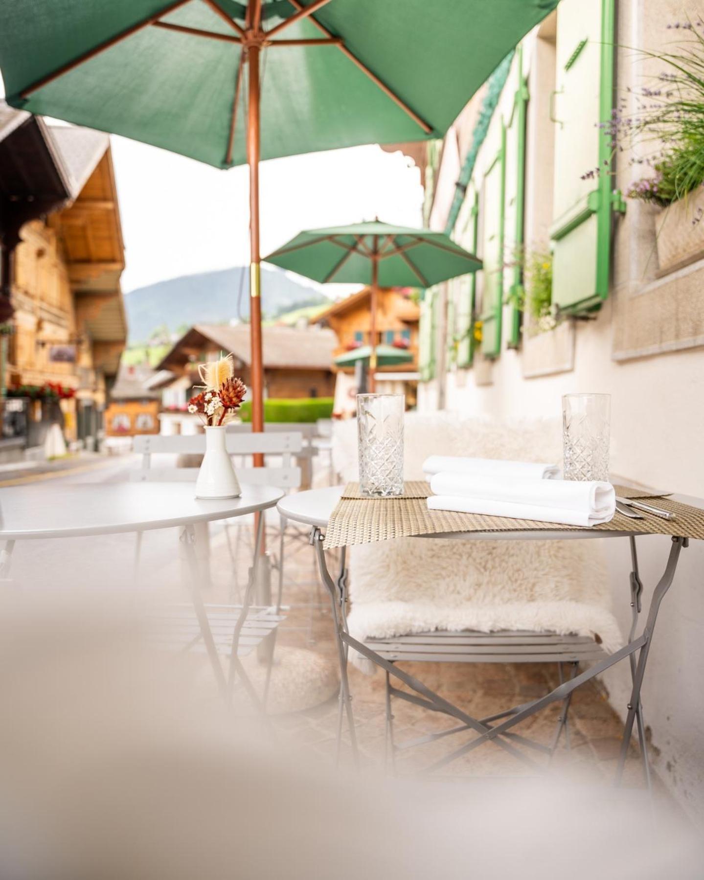 Hotel De Commune Gstaad Exteriör bild